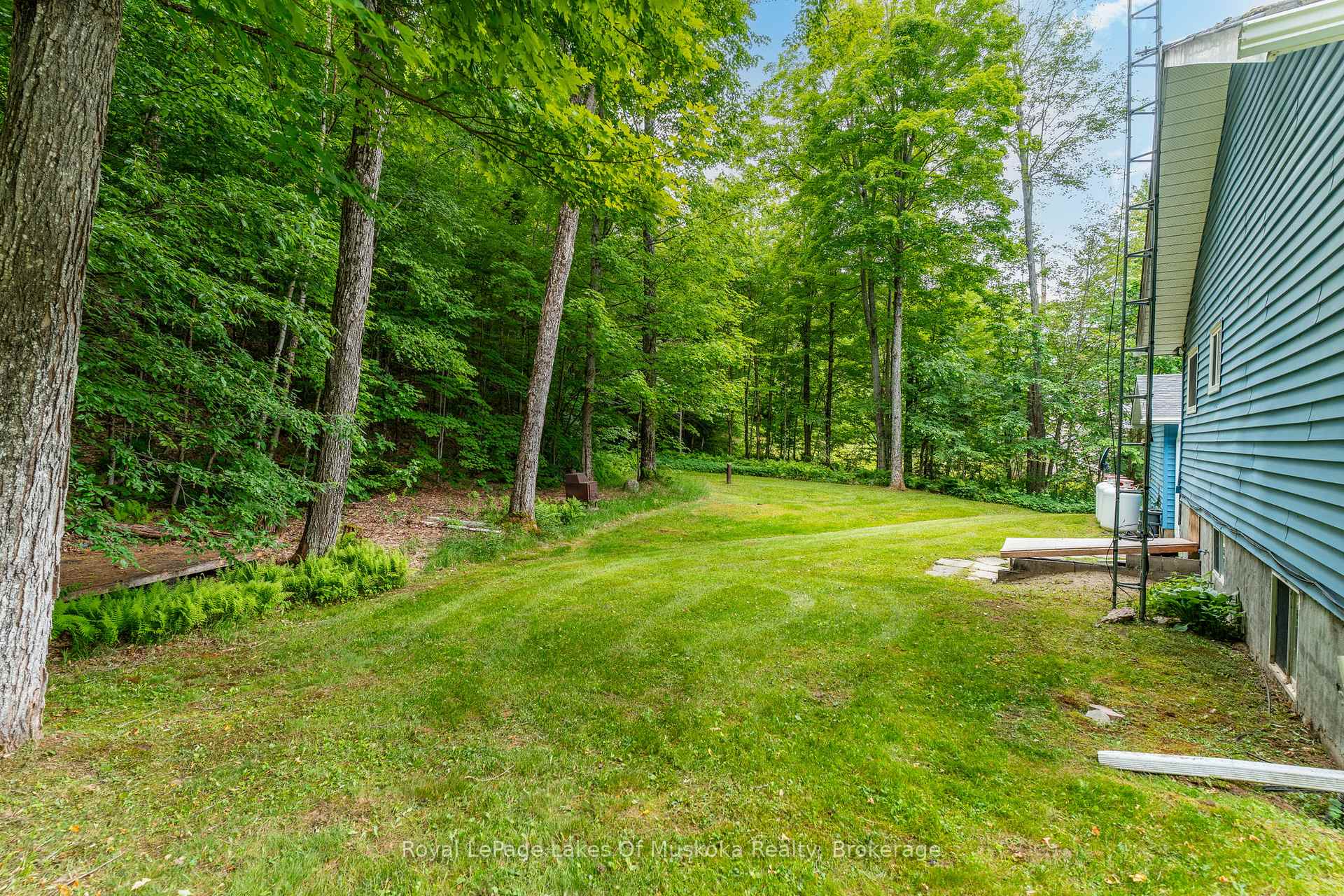 Photo 37 of 1851 Cedar Lane, Bracebridge, Macaulay — HOMEH