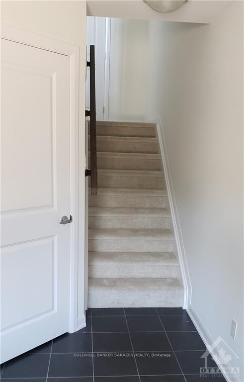 Photo 2 of 915 Lixnaw Court, Ottawa, Barrhaven - Half Moon Bay — HOMEH