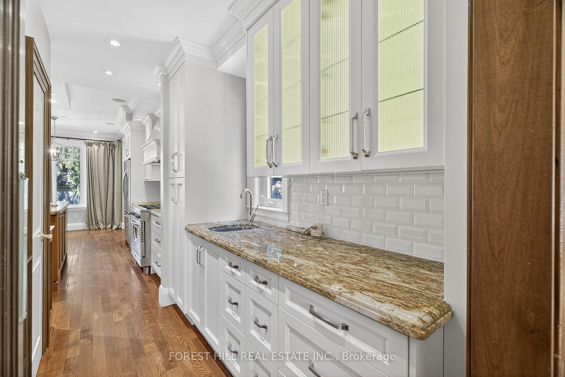Photo 4 of 50 Golfdale Road, Toronto, Lawrence Park North — HOMEH