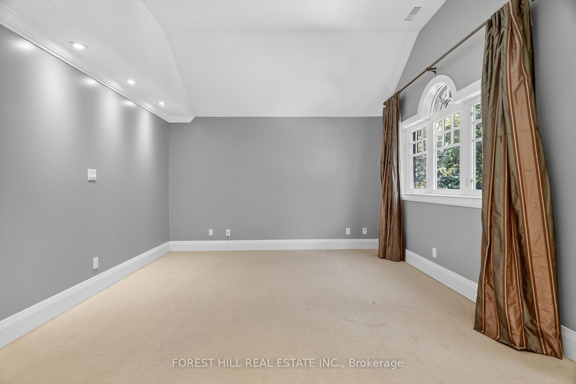 Photo 25 of 50 Golfdale Road, Toronto, Lawrence Park North — HOMEH