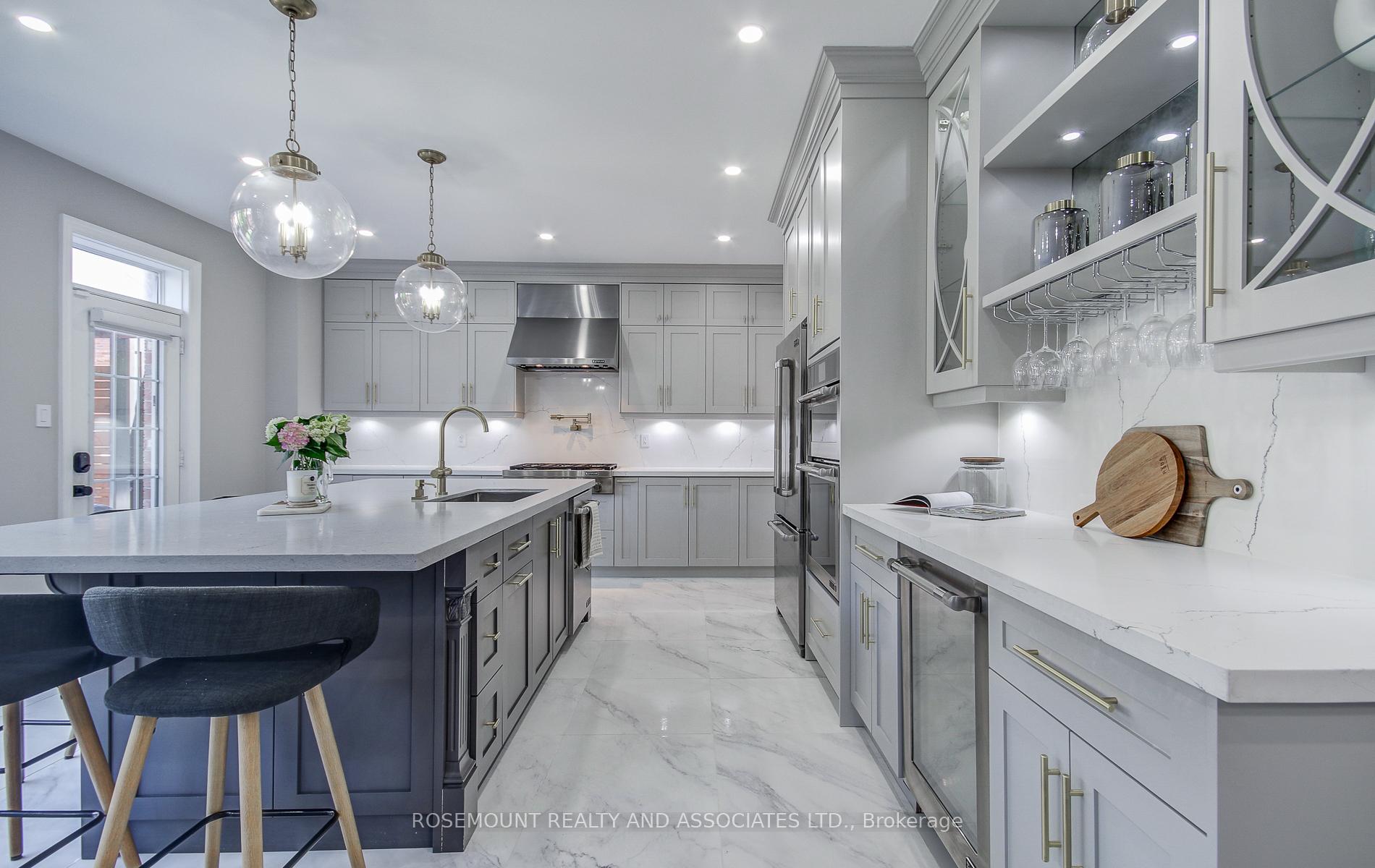 Photo 7 of 24 Elderslie Crescent, Vaughan, Kleinburg — HOMEH