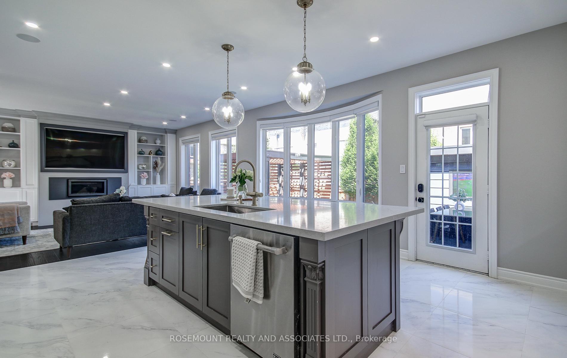 Photo 16 of 24 Elderslie Crescent, Vaughan, Kleinburg — HOMEH