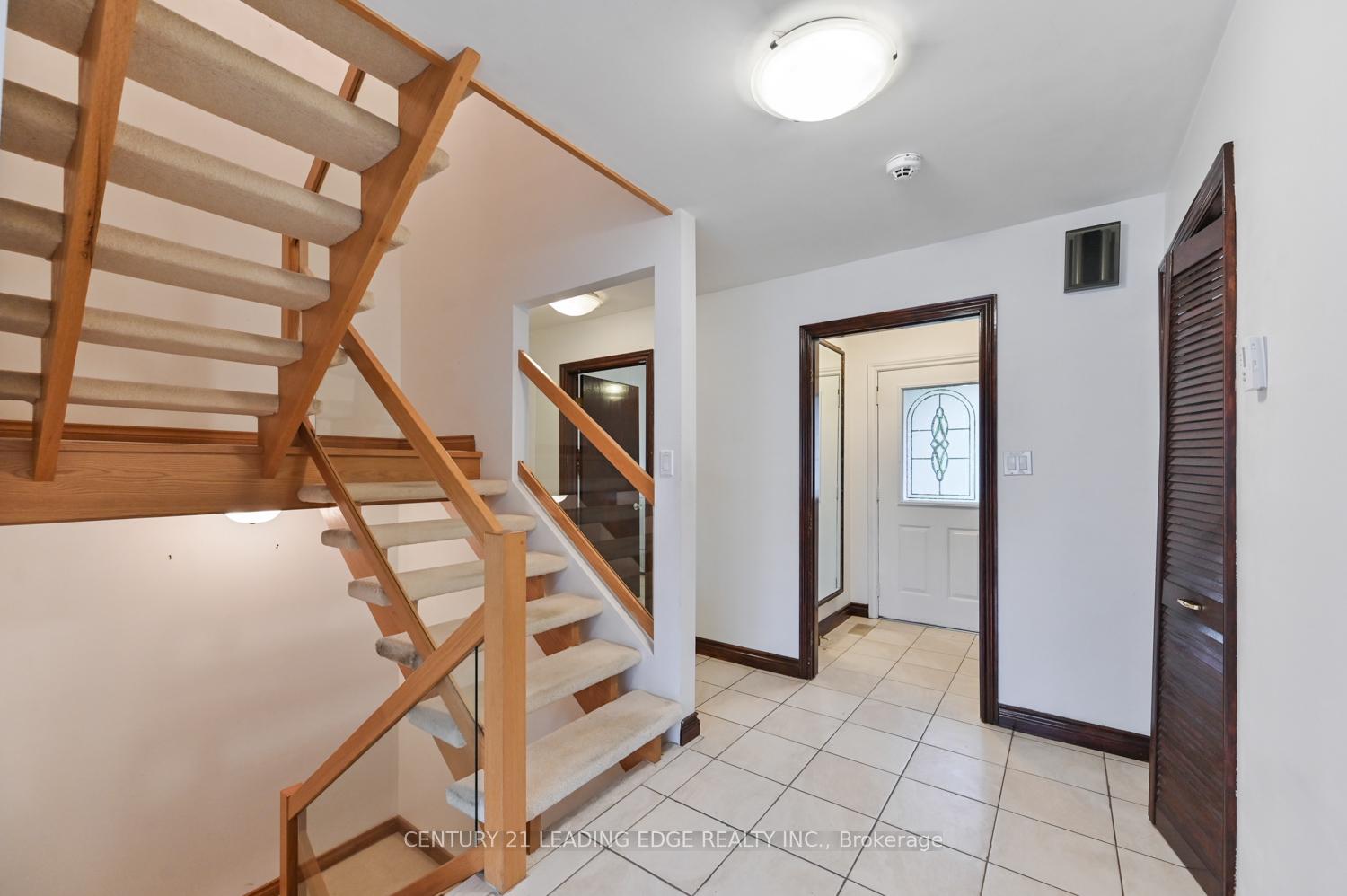 Photo 21 of 2 Mill Race Court, Markham, Rural Markham — HOMEH