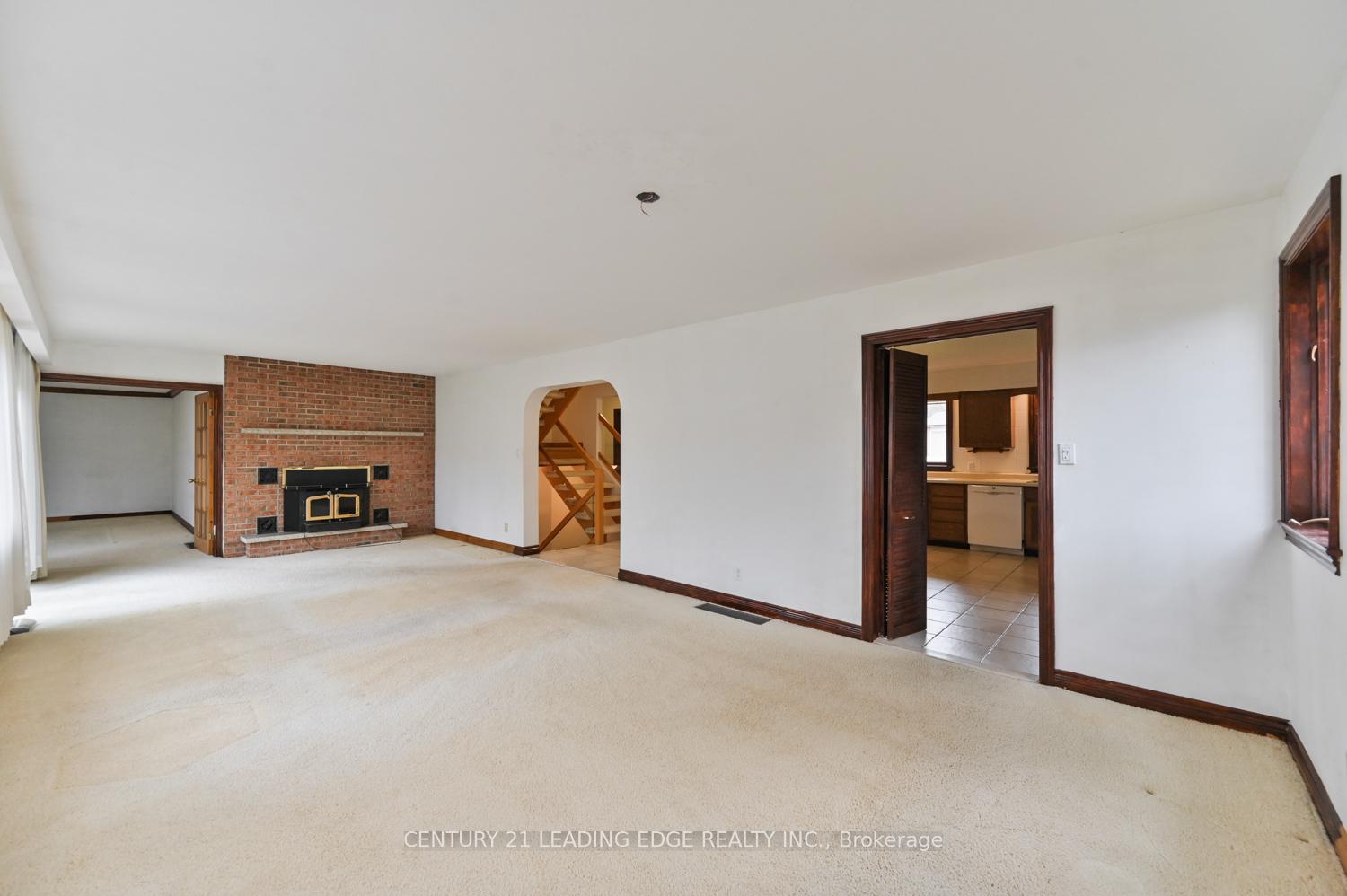 Photo 20 of 2 Mill Race Court, Markham, Rural Markham — HOMEH