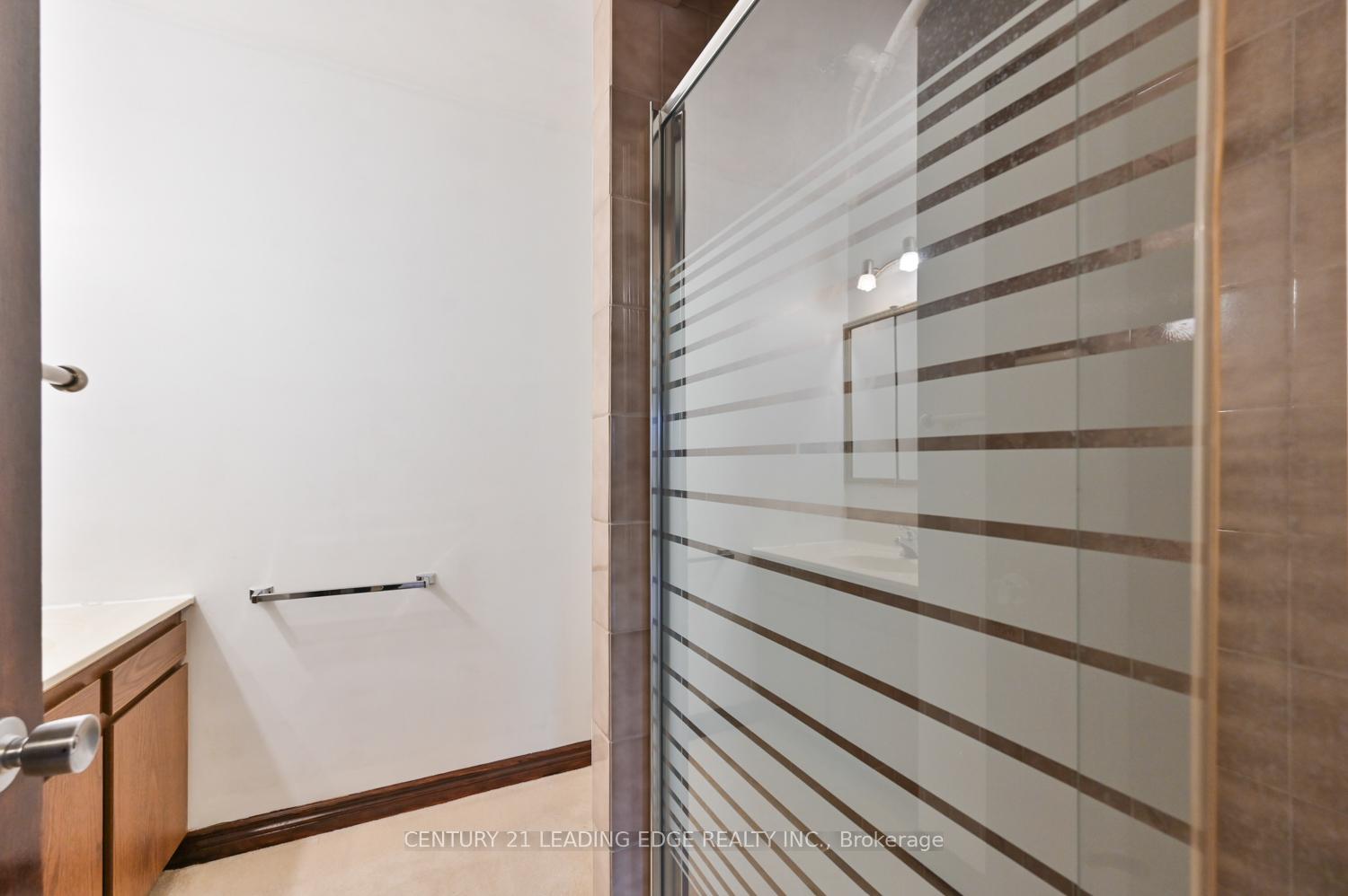 Photo 31 of 2 Mill Race Court, Markham, Rural Markham — HOMEH