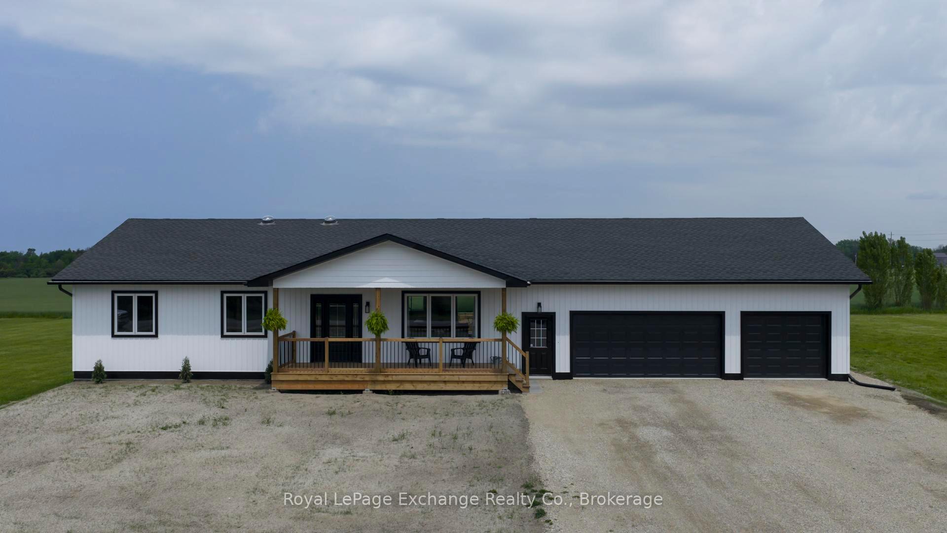 Photo 1 of 12 8 Concession, Huron-Kinloss — HOMEH