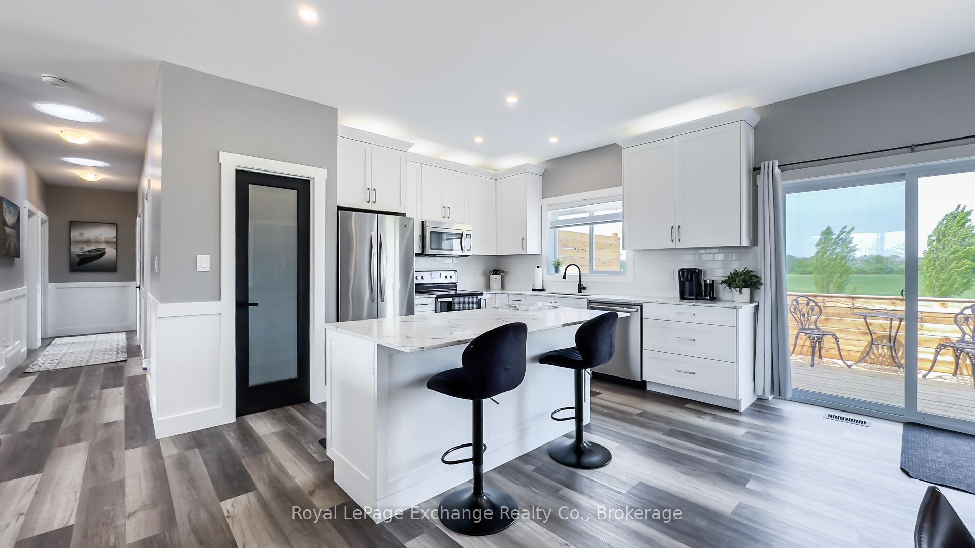 Photo 5 of 12 8 Concession, Huron-Kinloss — HOMEH