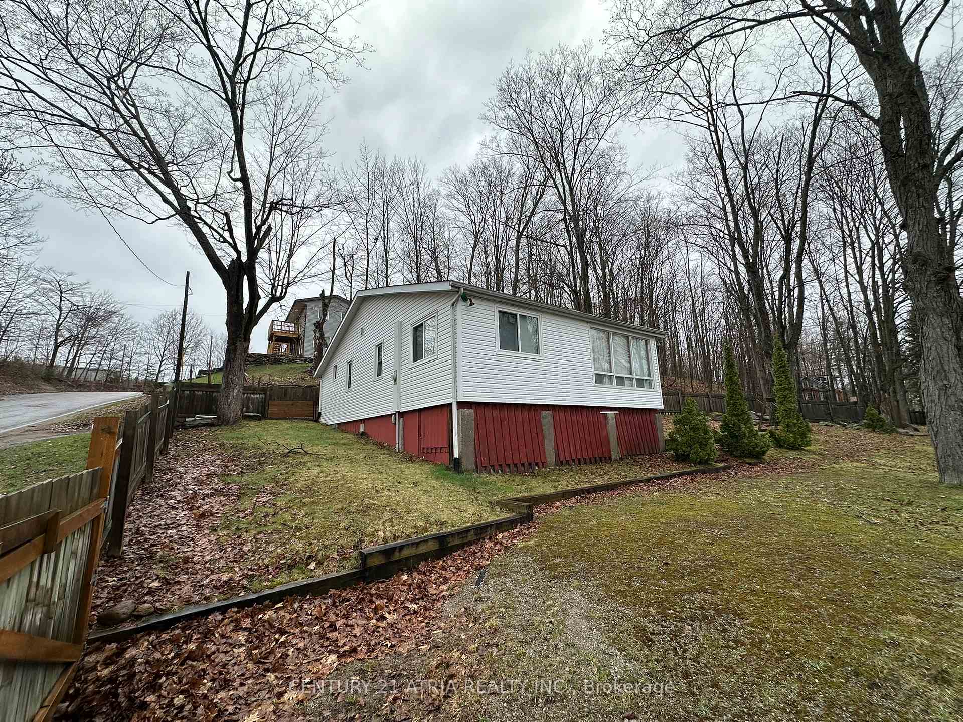 Photo 1 of 452 Champlain Road, Penetanguishene — HOMEH