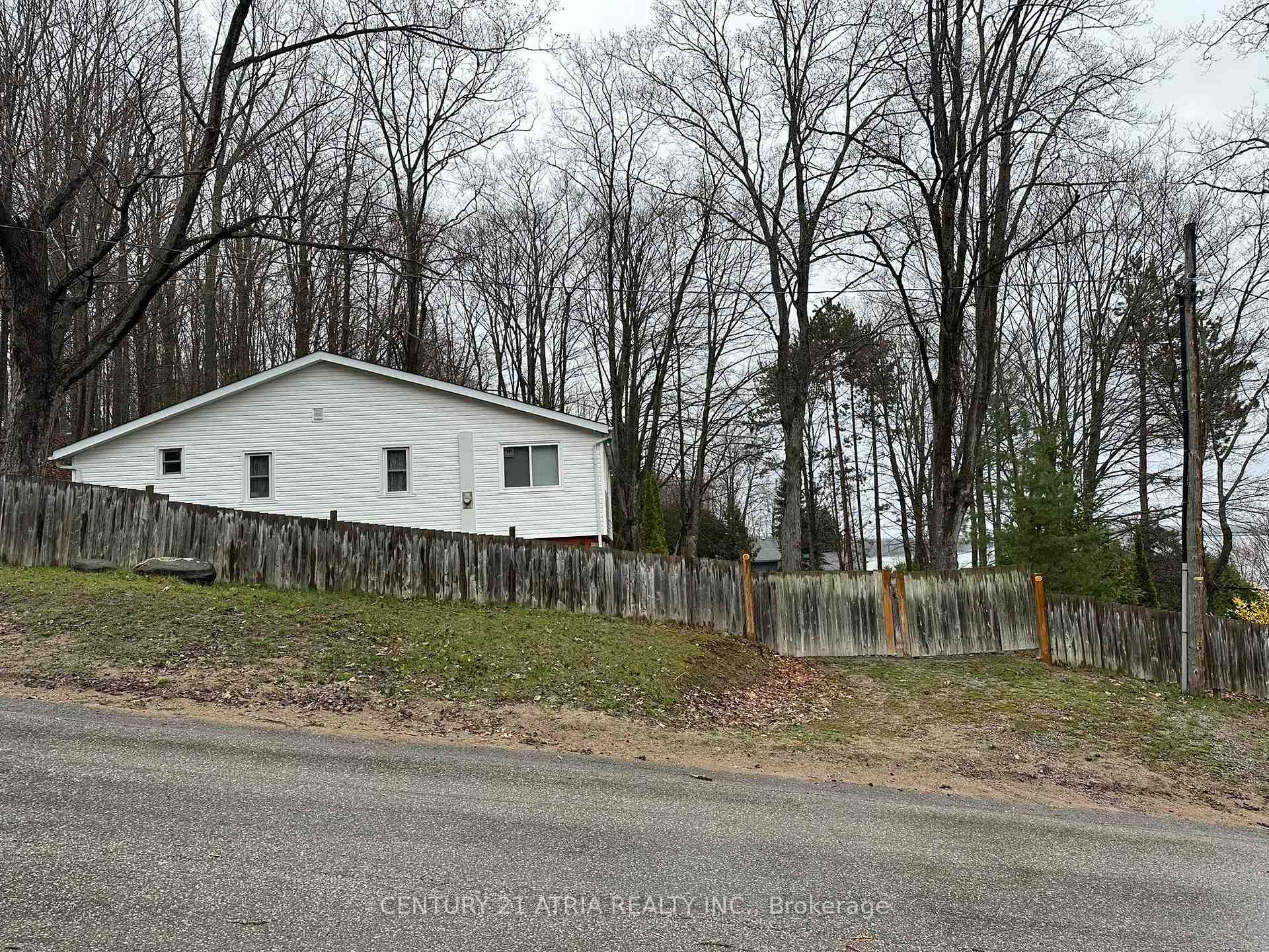 Photo 22 of 452 Champlain Road, Penetanguishene — HOMEH