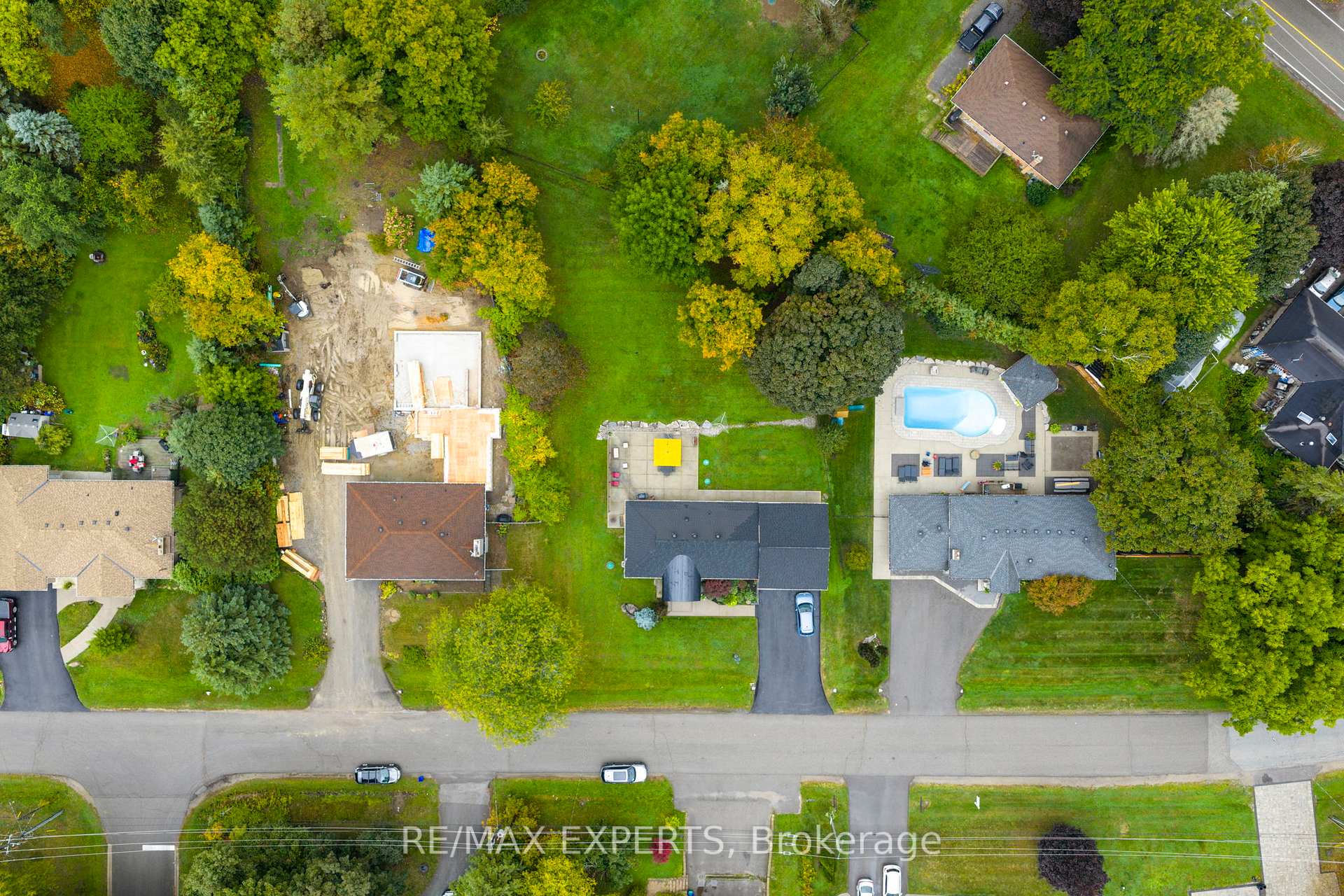 Photo 8 of 76 Bachley Crescent, King, Rural King — HOMEH