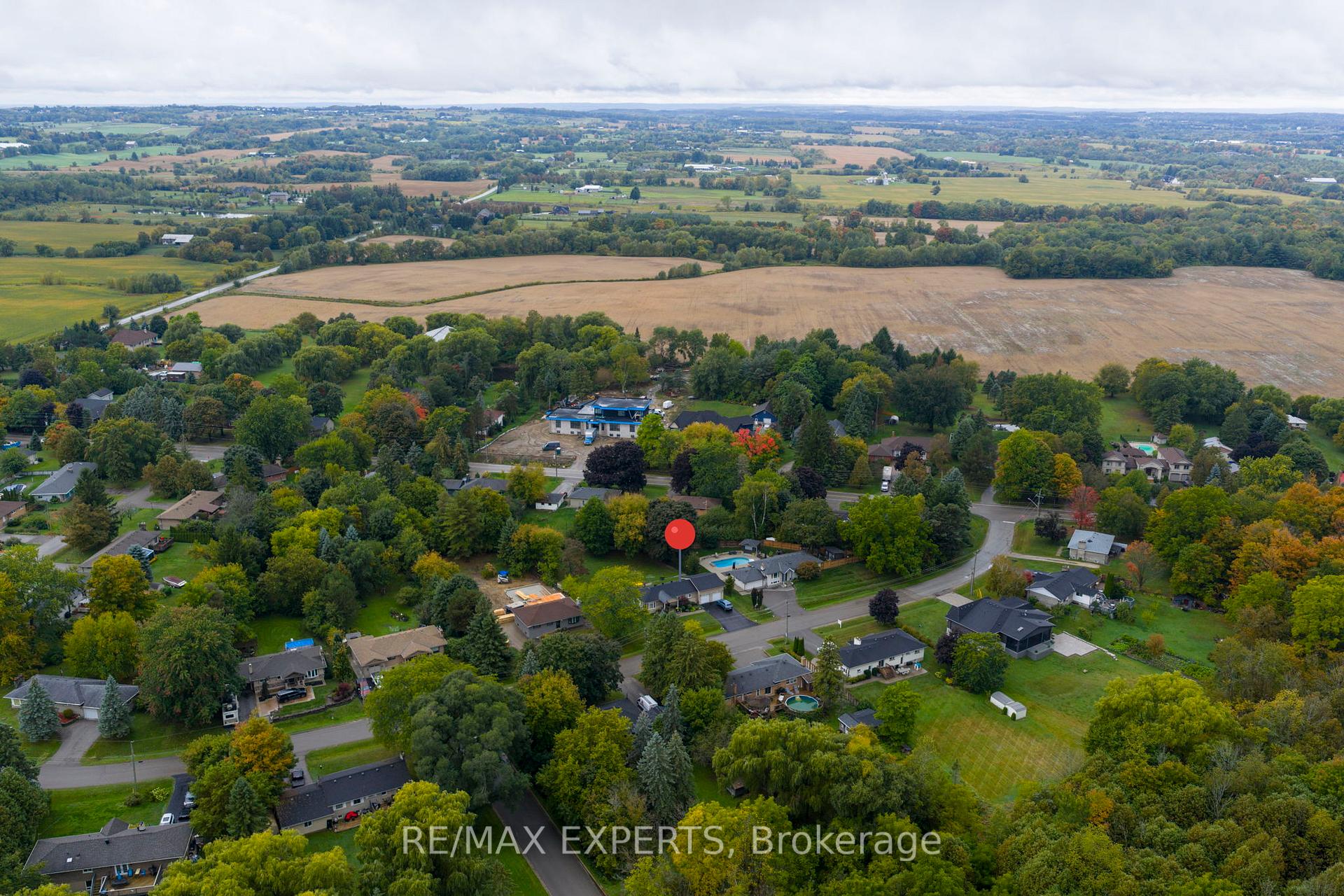 Photo 32 of 76 Bachley Crescent, King, Rural King — HOMEH