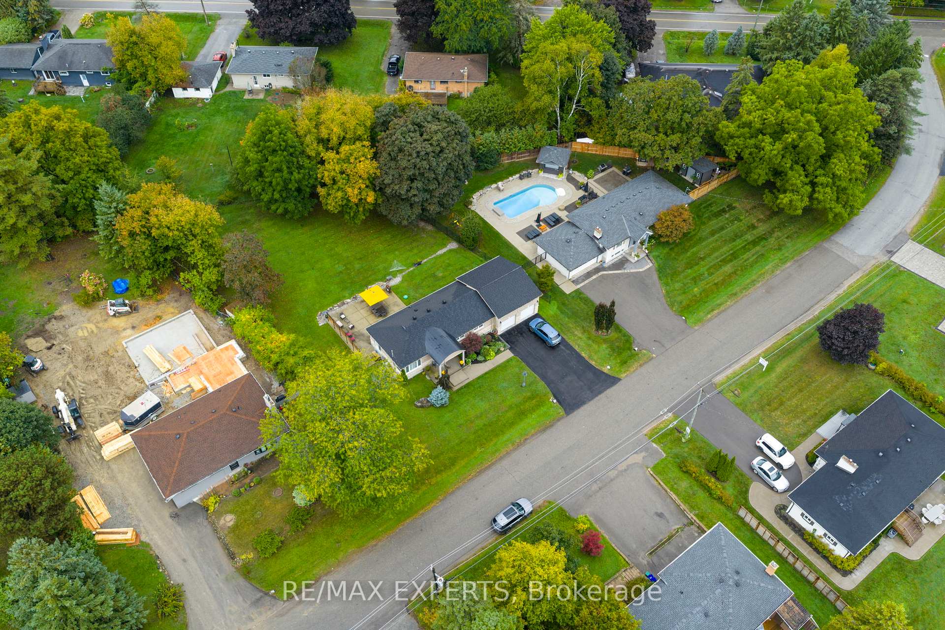 Photo 26 of 76 Bachley Crescent, King, Rural King — HOMEH