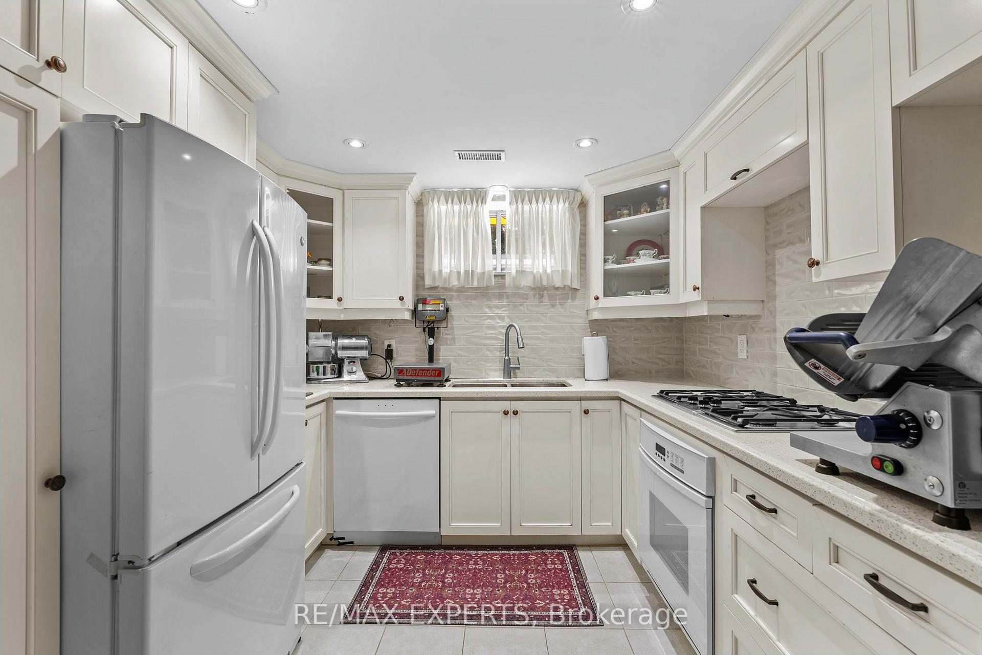 Photo 39 of 76 Bachley Crescent, King, Rural King — HOMEH
