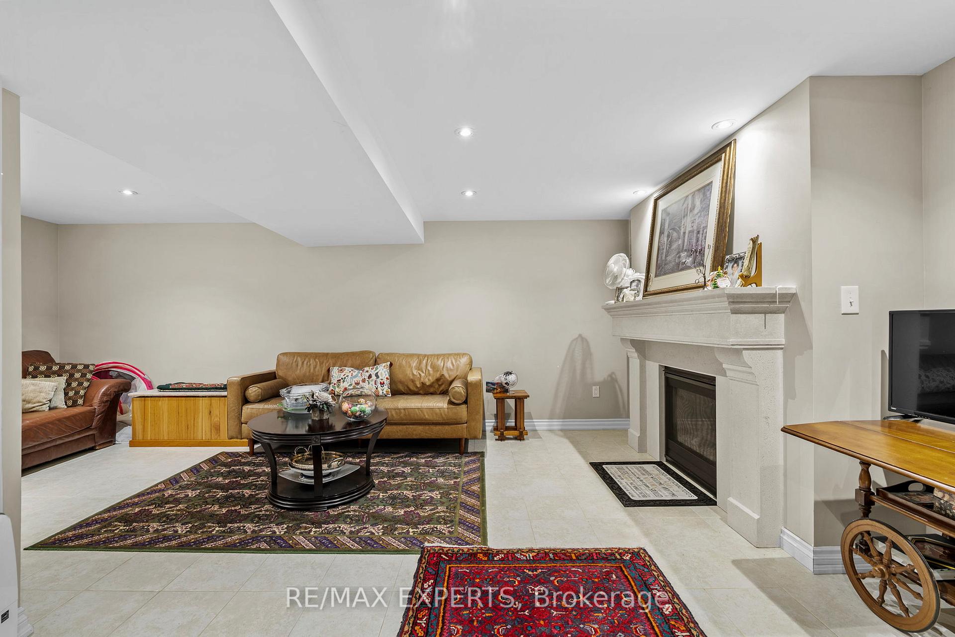 Photo 44 of 76 Bachley Crescent, King, Rural King — HOMEH