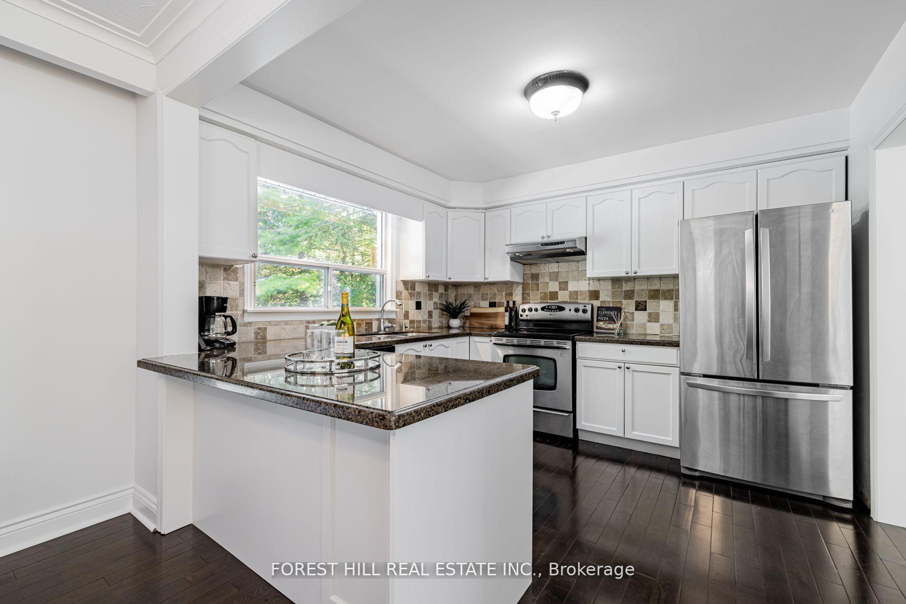 Photo 12 of 4 Dalmeny Road, Markham, Grandview — HOMEH