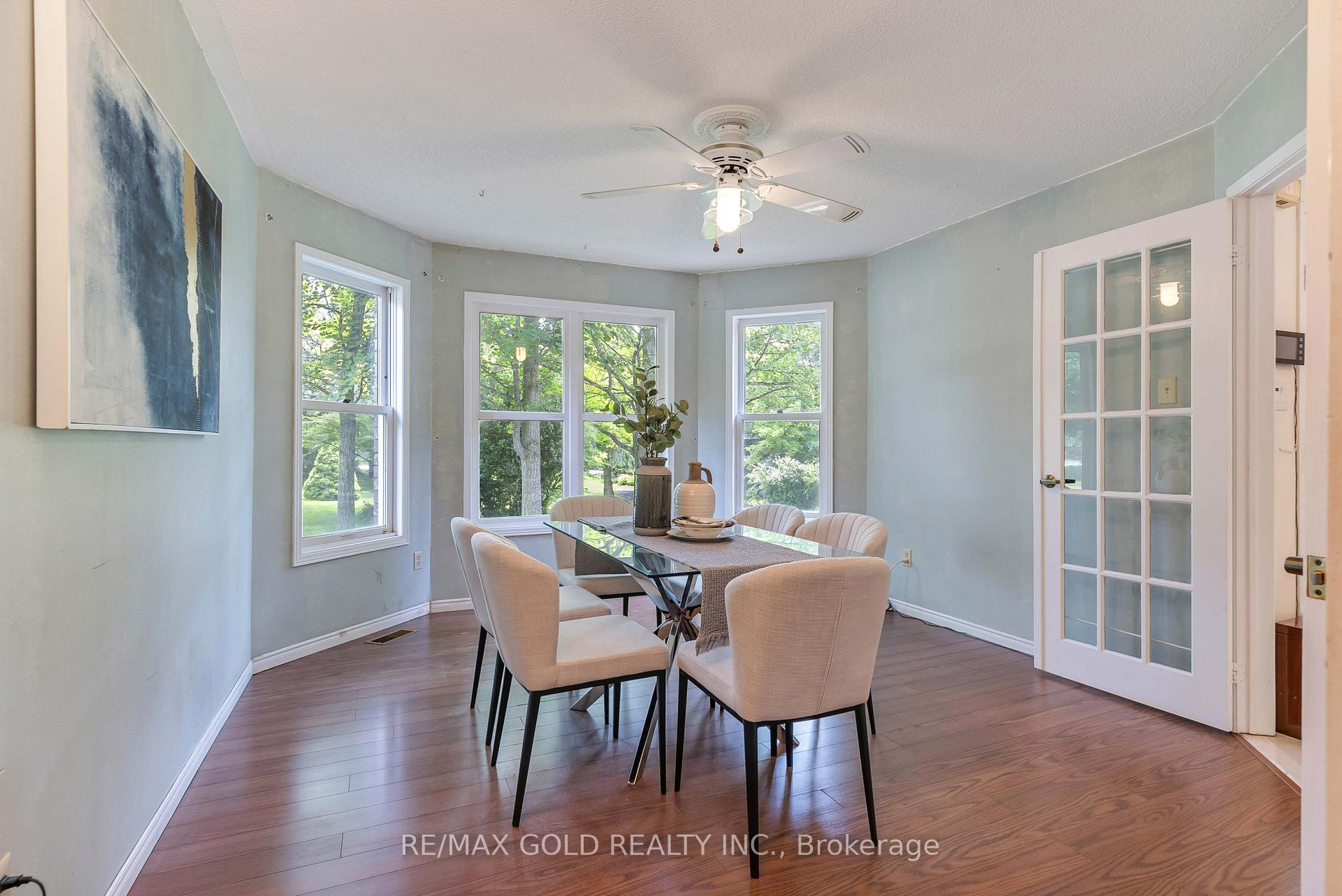 Photo 5 of 12 Golfdale Court, Caledon, Rural Caledon — HOMEH