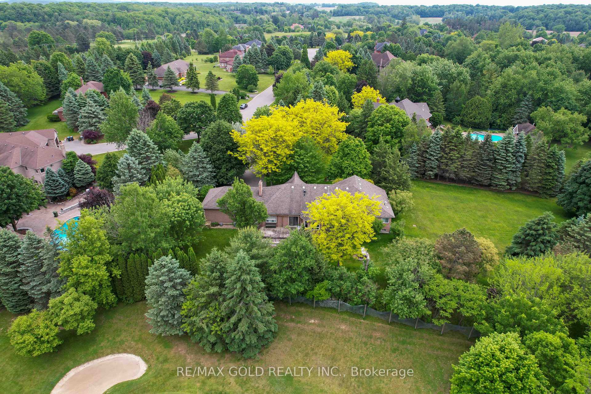 Photo 25 of 12 Golfdale Court, Caledon, Rural Caledon — HOMEH