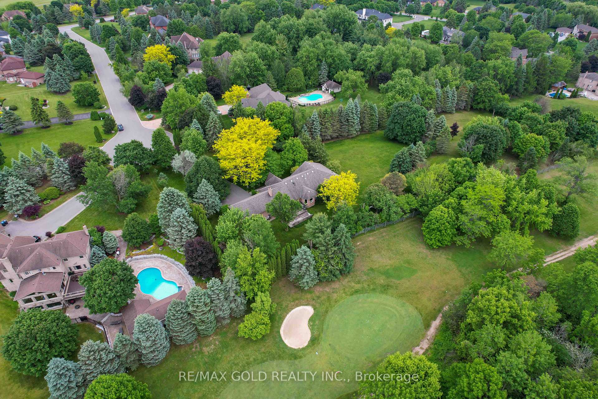 Photo 32 of 12 Golfdale Court, Caledon, Rural Caledon — HOMEH