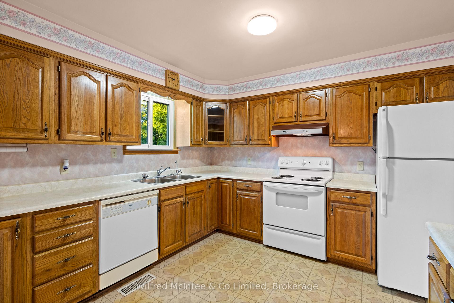 Photo 7 of 262663 Varney Road, West Grey — HOMEH