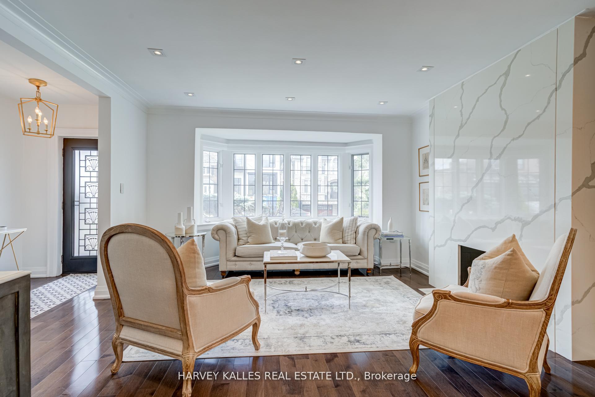 Photo 3 of 213 Brooke Avenue, Toronto, Bedford Park-Nortown — HOMEH