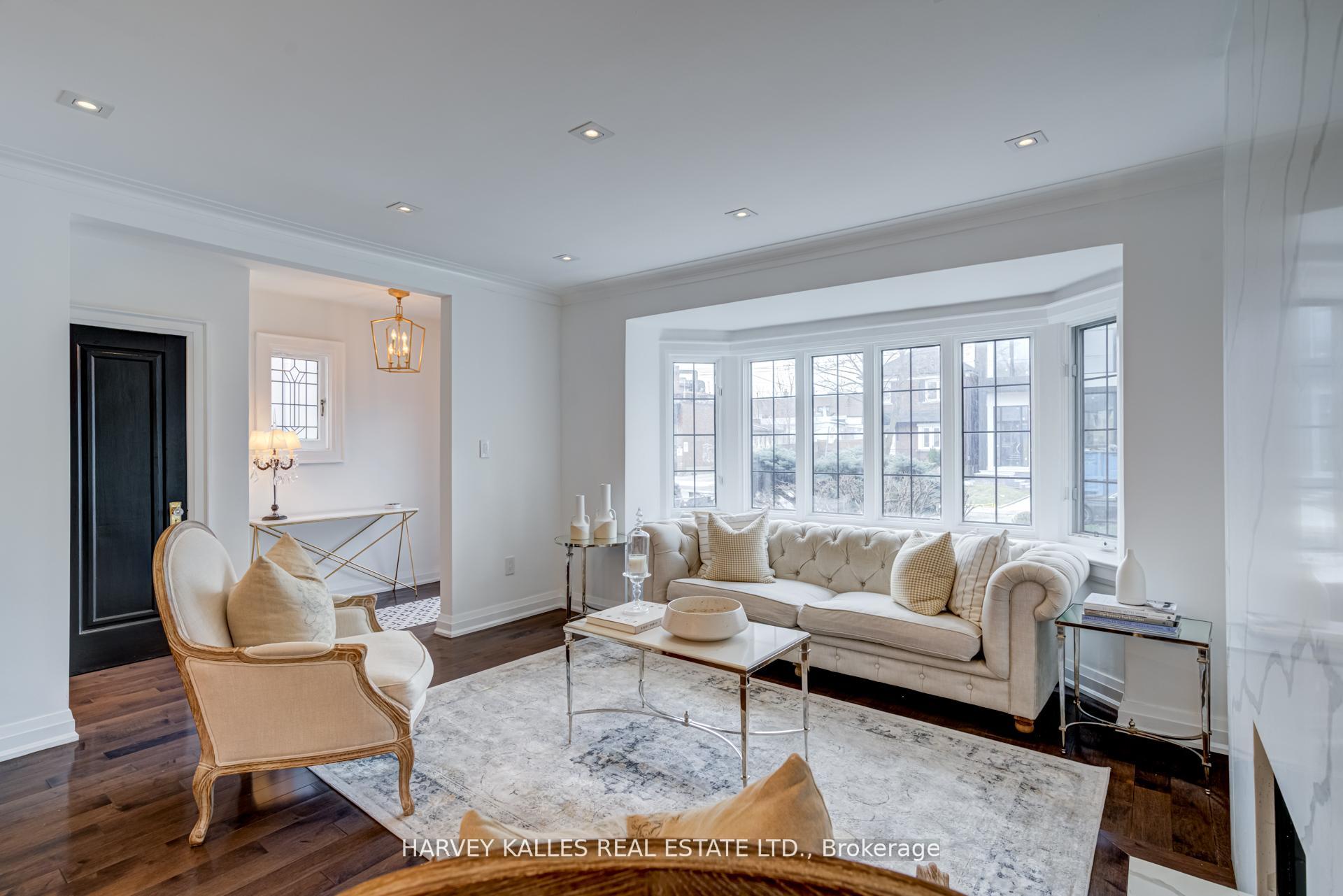 Photo 10 of 213 Brooke Avenue, Toronto, Bedford Park-Nortown — HOMEH