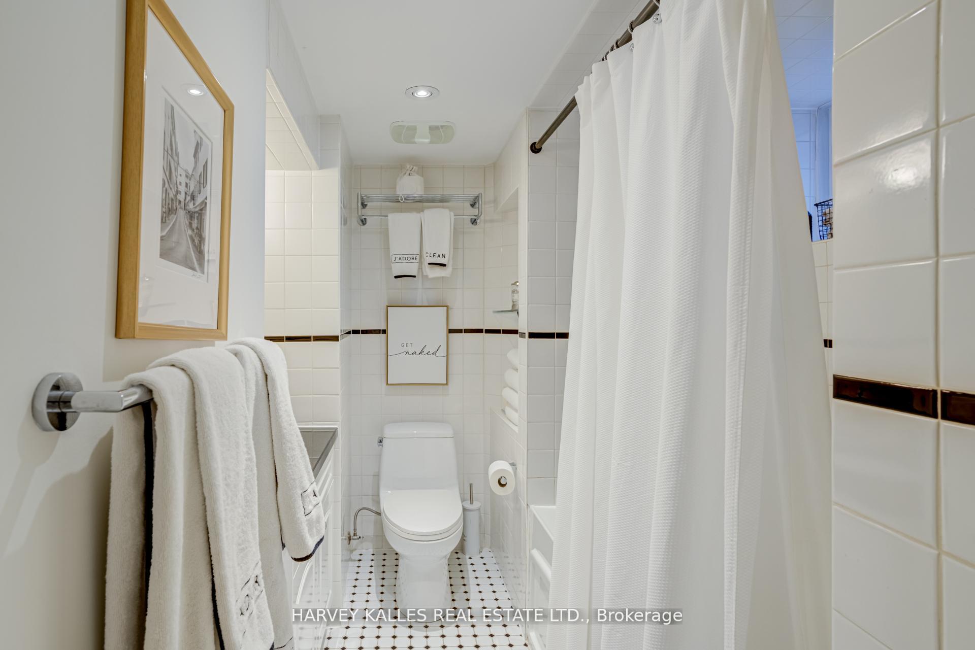 Photo 32 of 213 Brooke Avenue, Toronto, Bedford Park-Nortown — HOMEH