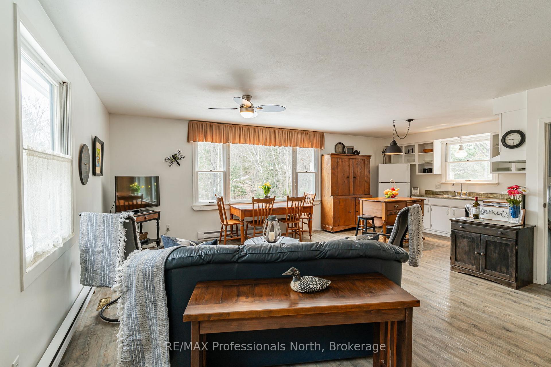 Photo 19 of 1010 Sturgeon Drive, Minden Hills, Minden — HOMEH