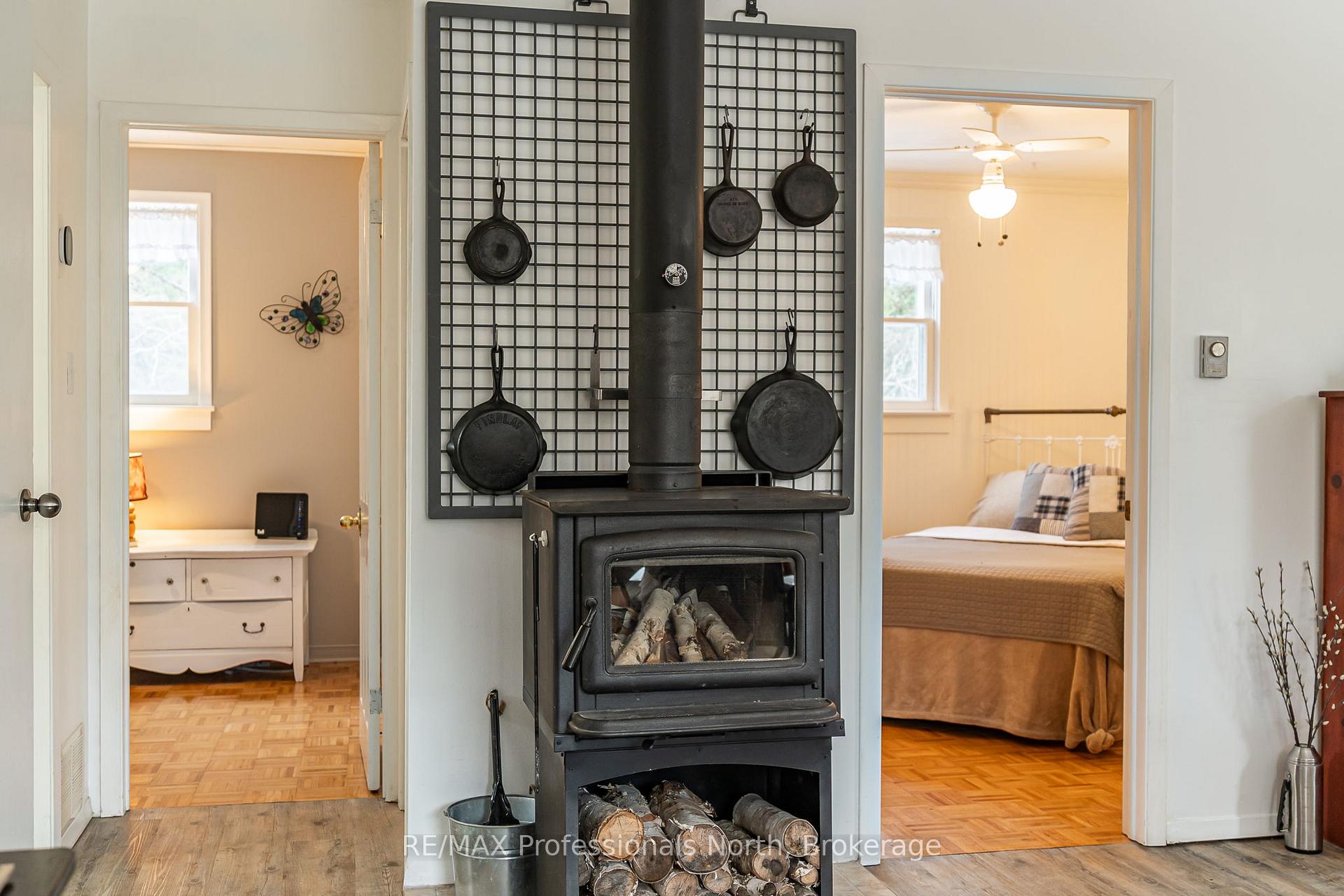 Photo 11 of 1010 Sturgeon Drive, Minden Hills, Minden — HOMEH