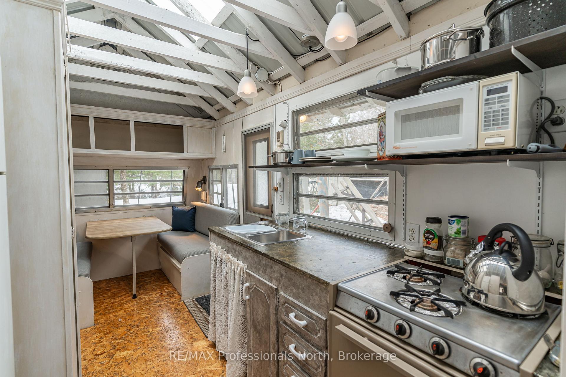Photo 24 of 1010 Sturgeon Drive, Minden Hills, Minden — HOMEH