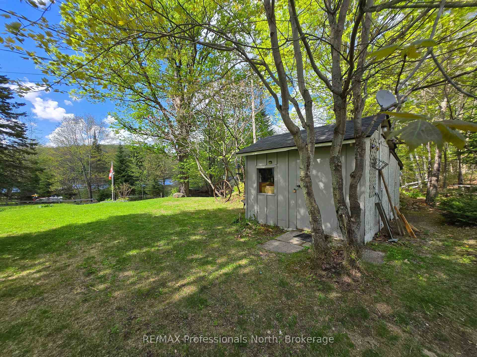 Photo 21 of 1010 Sturgeon Drive, Minden Hills, Minden — HOMEH