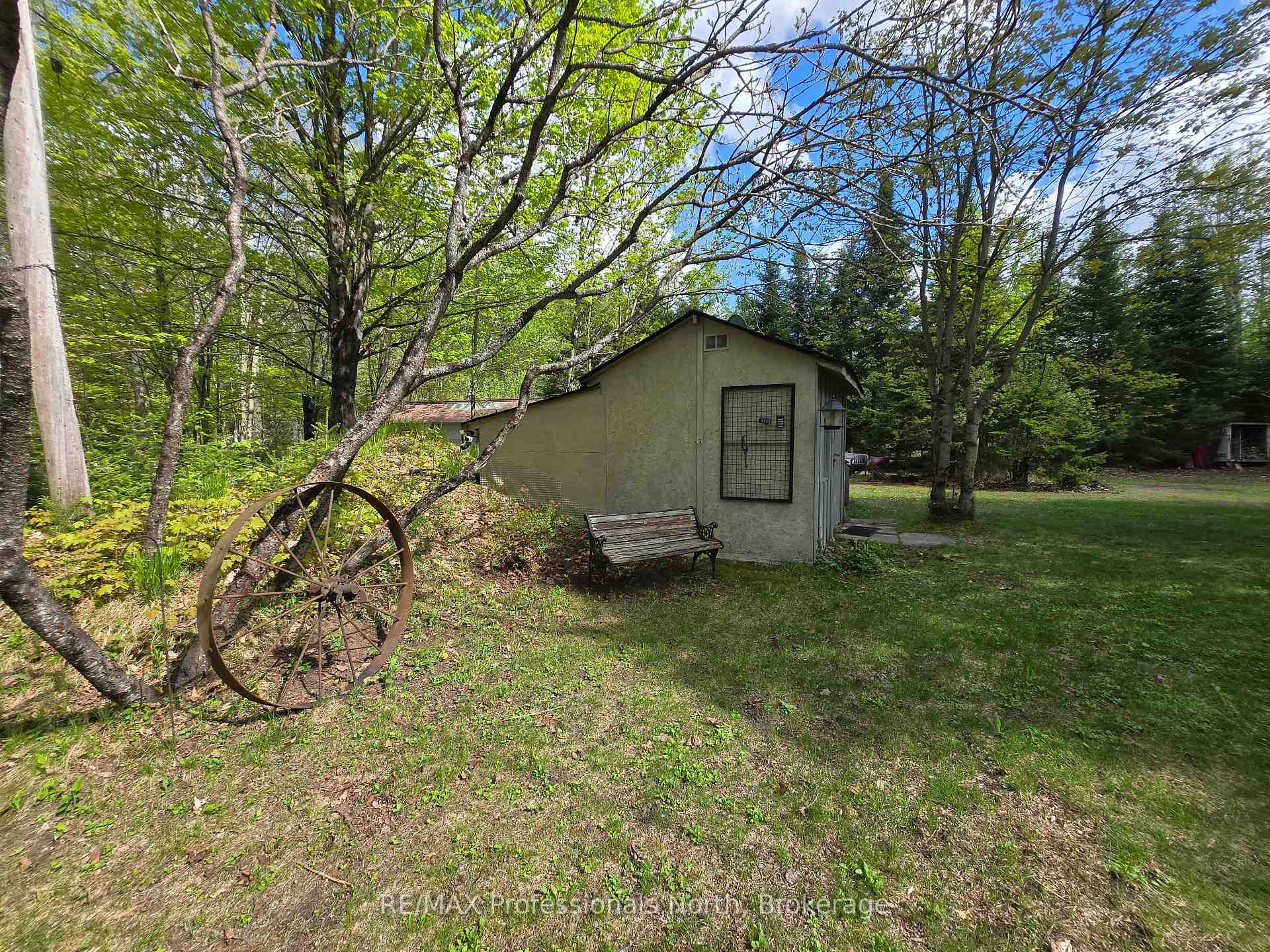 Photo 20 of 1010 Sturgeon Drive, Minden Hills, Minden — HOMEH