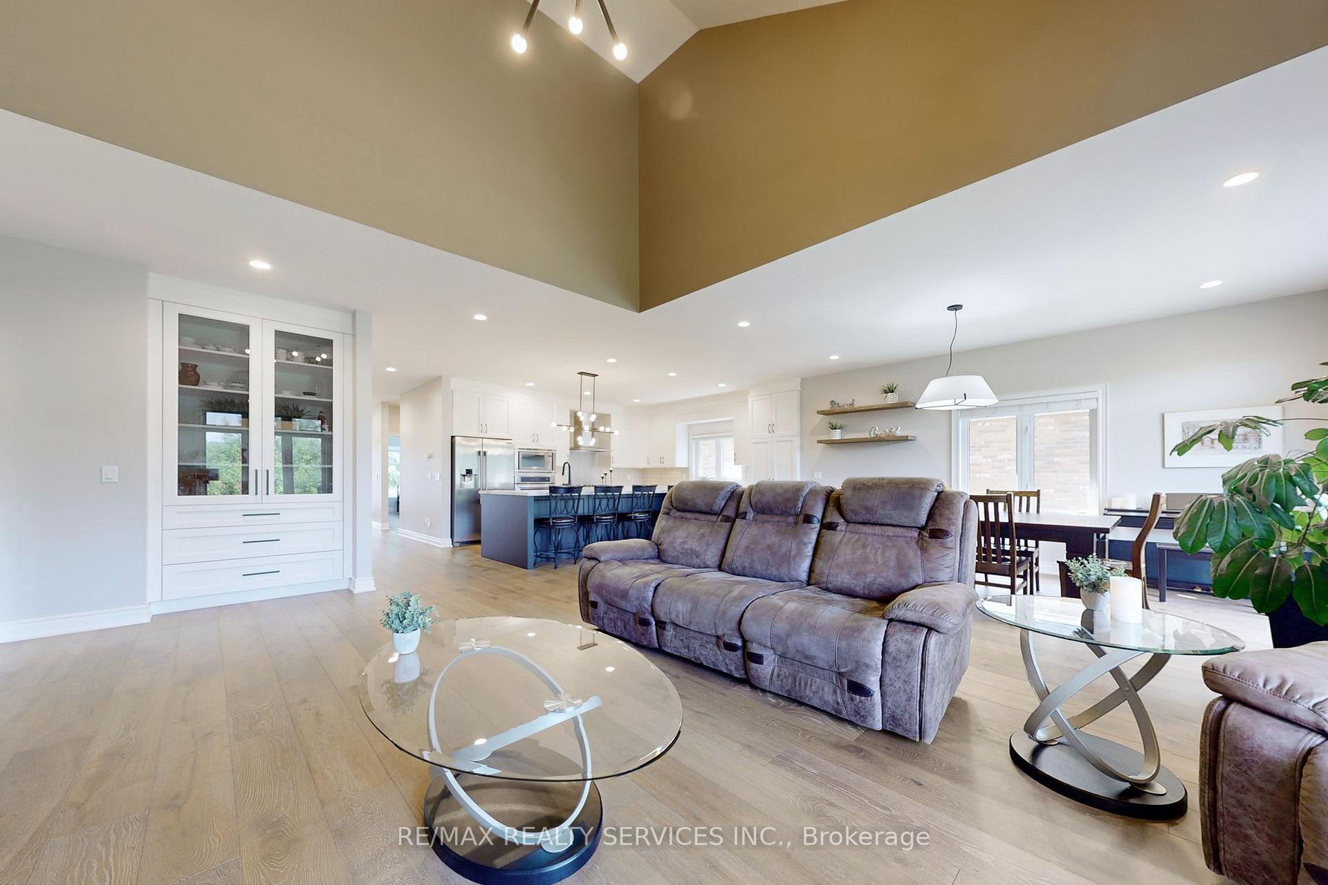Photo 3 of Unit 87, 200 Kingfisher Drive, Mono, Rural Mono — HOMEH