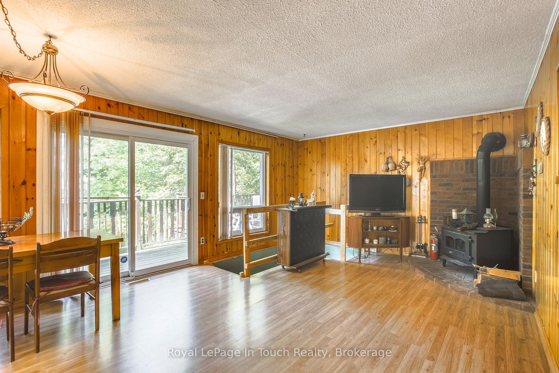 Photo 11 of 5 Gary Court, Tiny, Rural Tiny — HOMEH