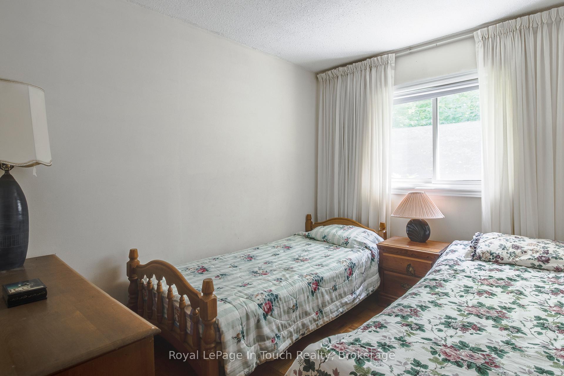 Photo 10 of 5 Gary Court, Tiny, Rural Tiny — HOMEH