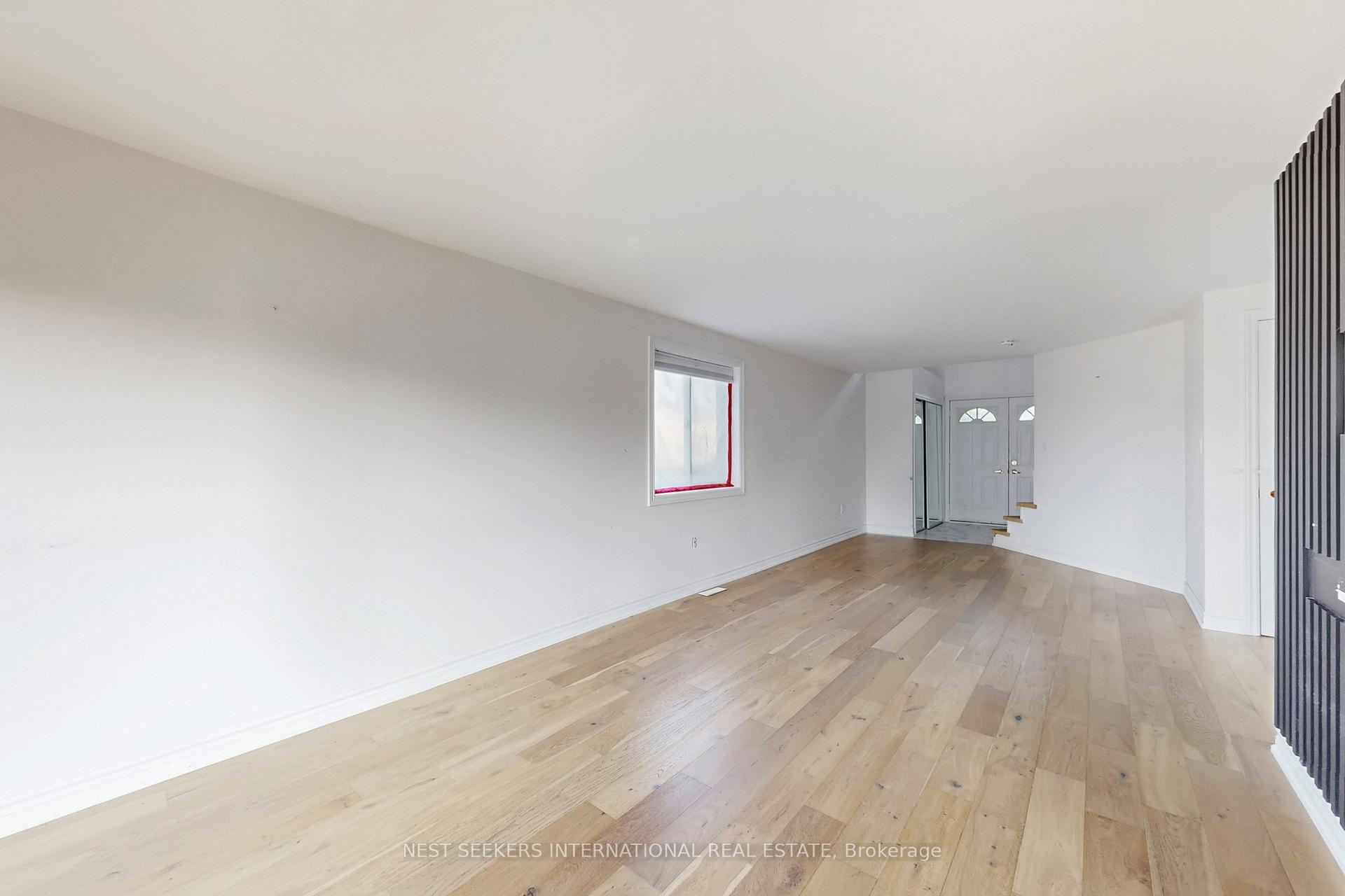 Photo 16 of 78 Clute Crescent, Barrie, Holly — HOMEH