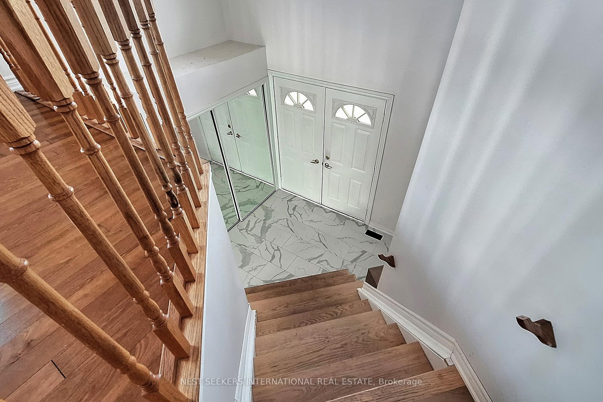 Photo 32 of 78 Clute Crescent, Barrie, Holly — HOMEH