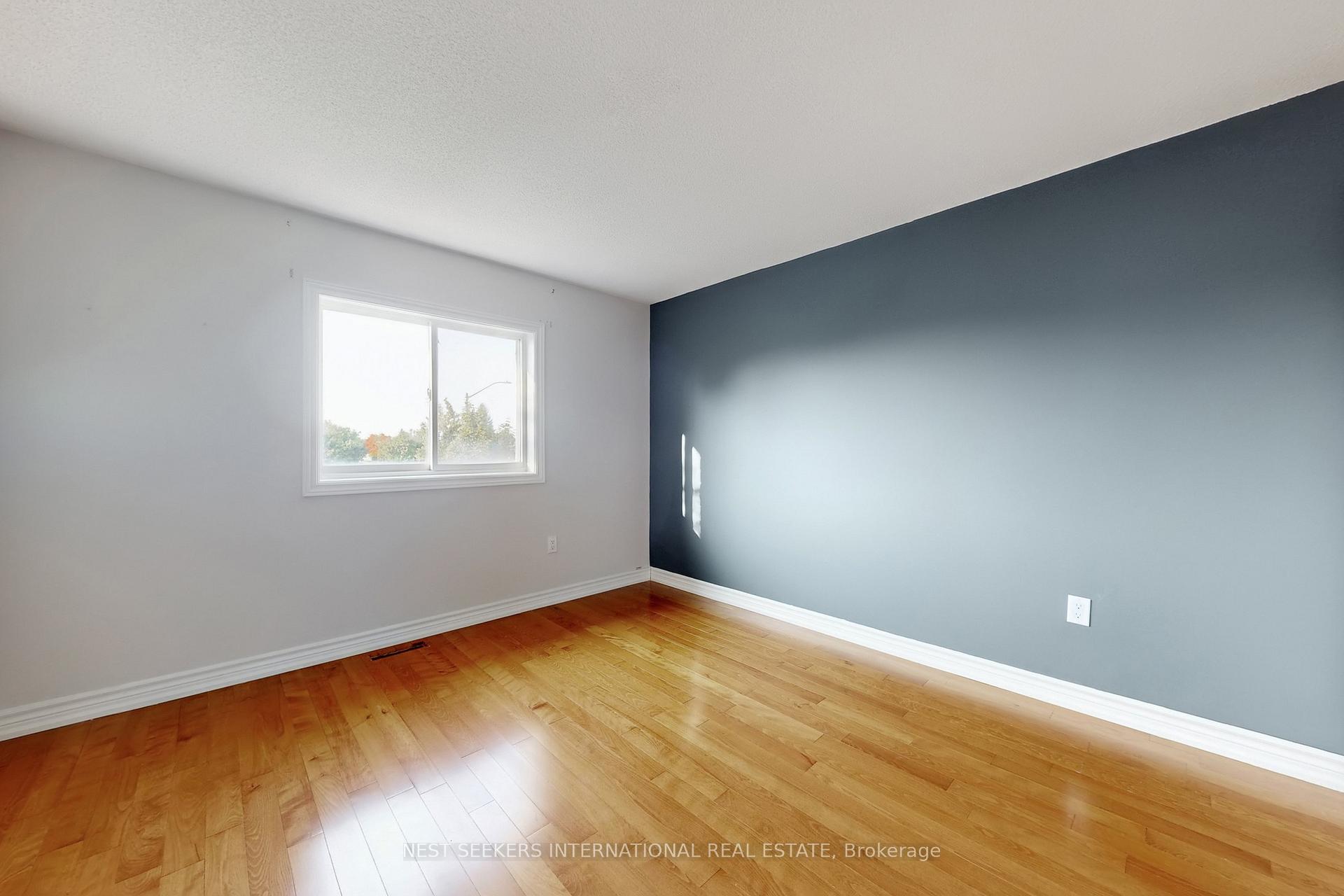 Photo 35 of 78 Clute Crescent, Barrie, Holly — HOMEH