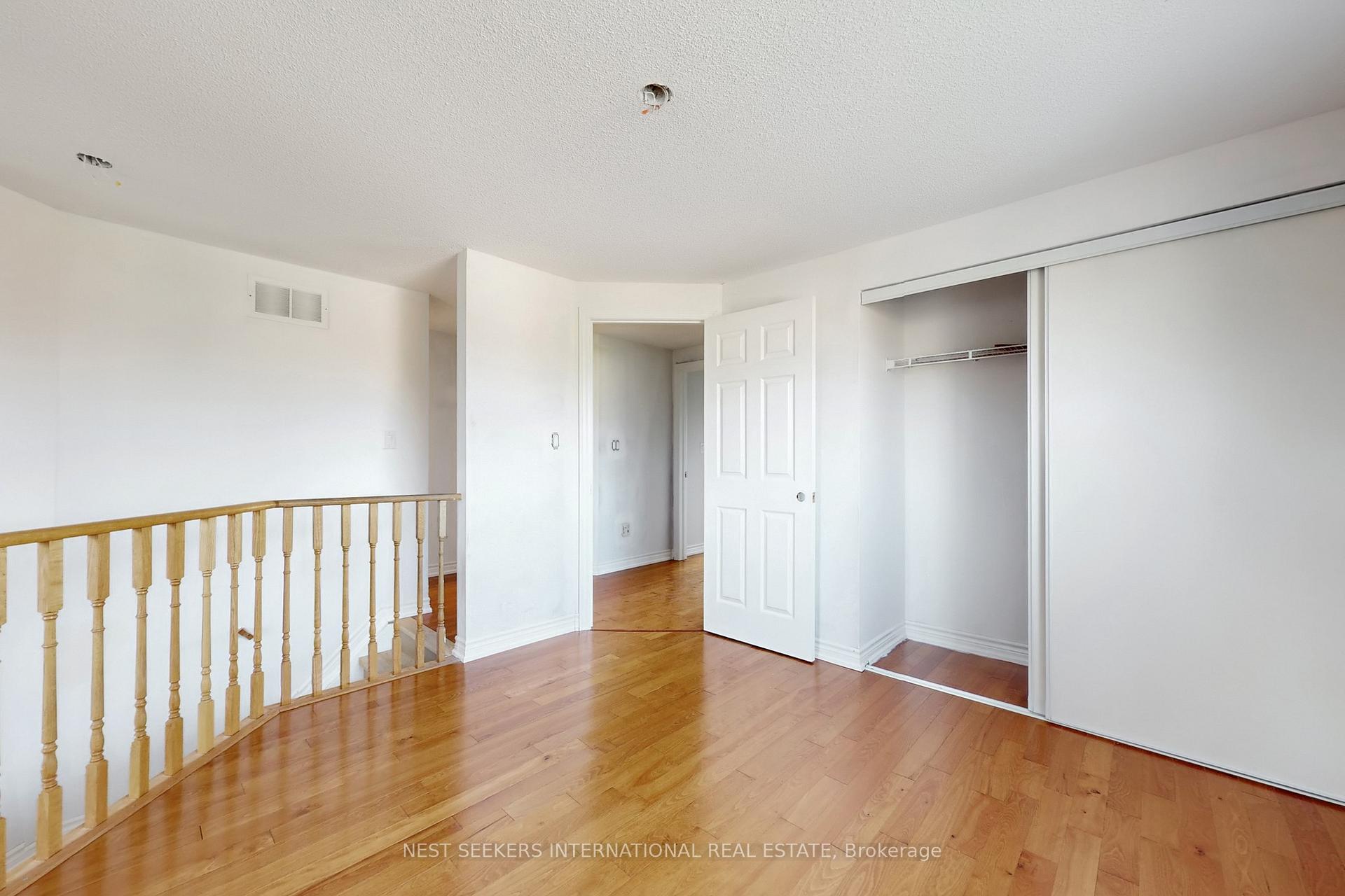 Photo 18 of 78 Clute Crescent, Barrie, Holly — HOMEH
