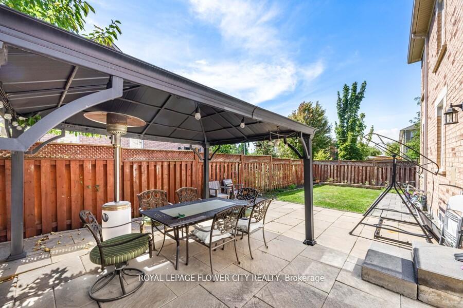 Photo 34 of 73 Hollywood Hill Circle, Vaughan, Vellore Village — HOMEH