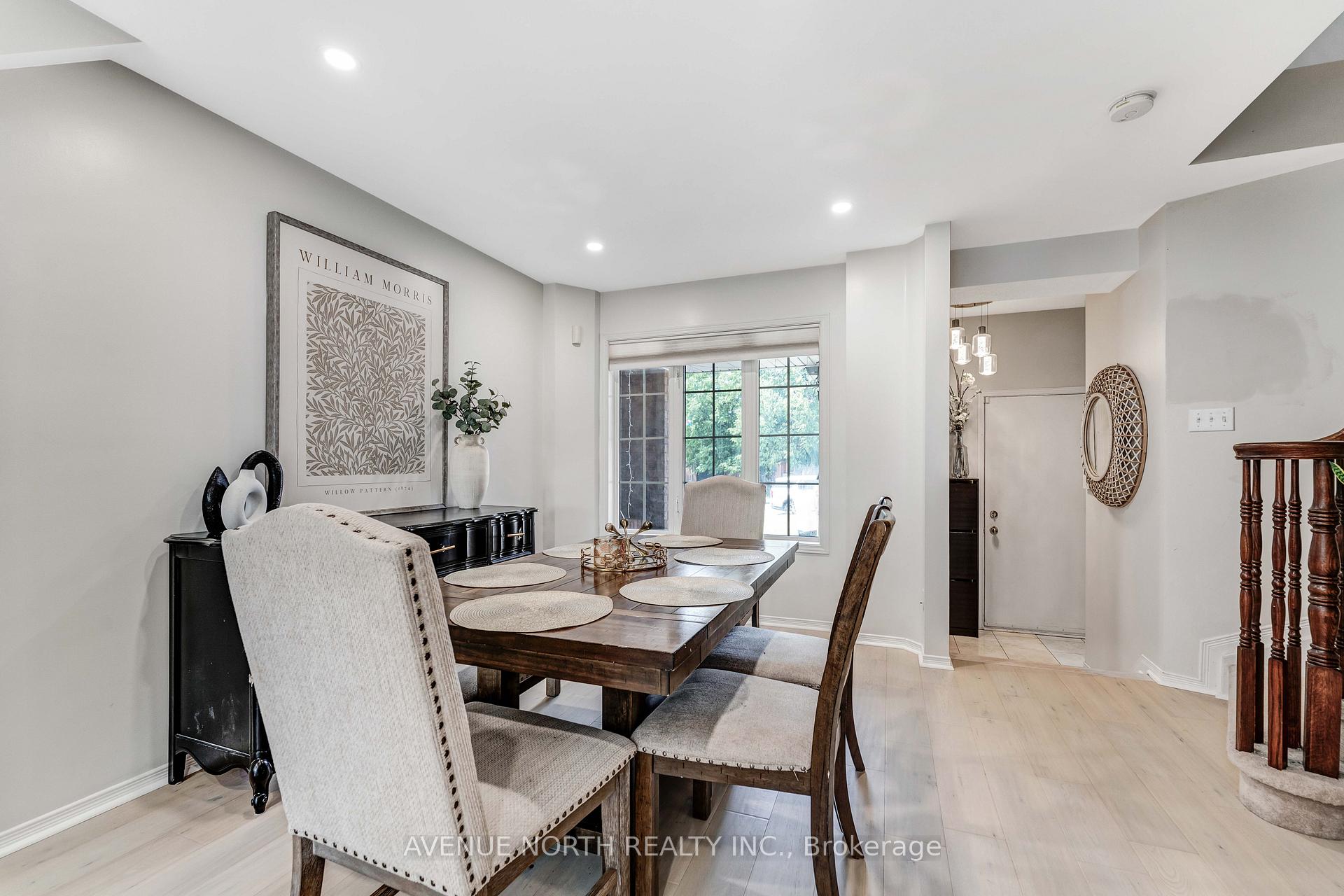 Photo 4 of 51 Mullcraft Crescent, Ottawa, Barrhaven - Longfields — HOMEH