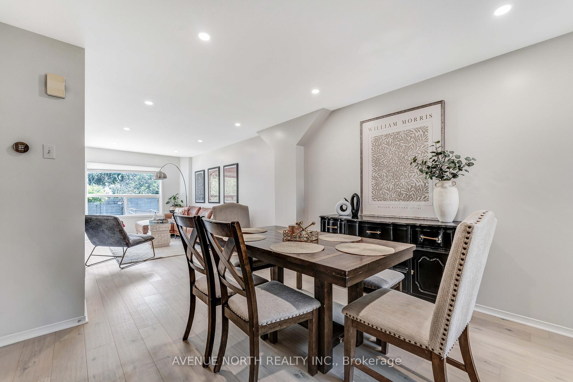 Photo 3 of 51 Mullcraft Crescent, Ottawa, Barrhaven - Longfields — HOMEH