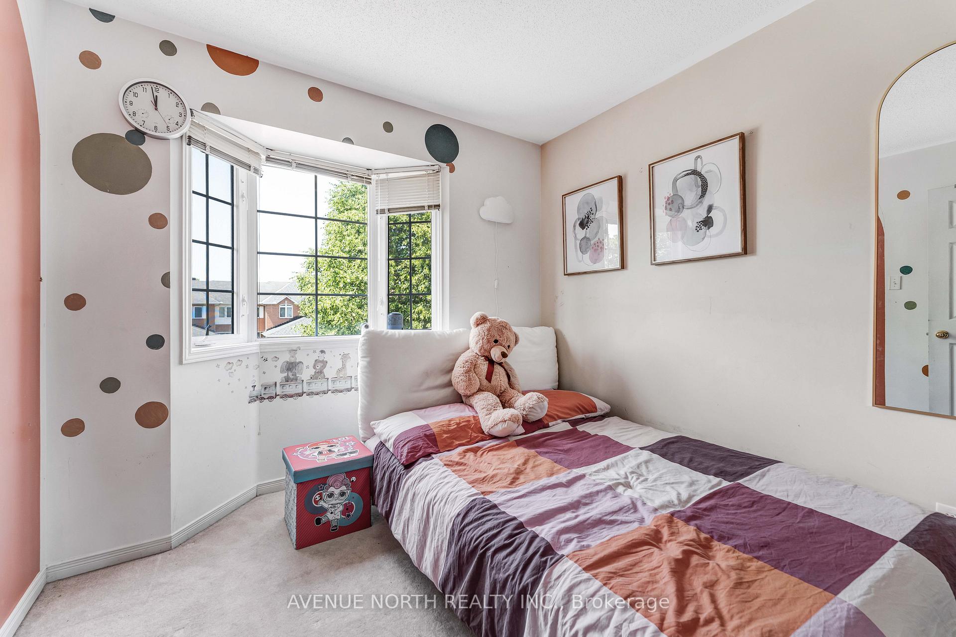 Photo 12 of 51 Mullcraft Crescent, Ottawa, Barrhaven - Longfields — HOMEH