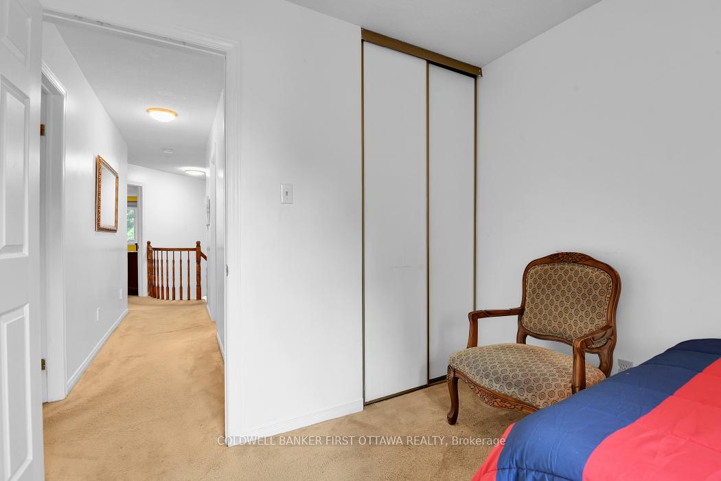 Photo 18 of 23 Manju Street, Ottawa, Hunt Club Park — HOMEH