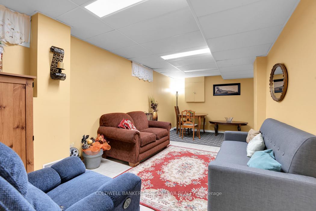 Photo 23 of 23 Manju Street, Ottawa, Hunt Club Park — HOMEH
