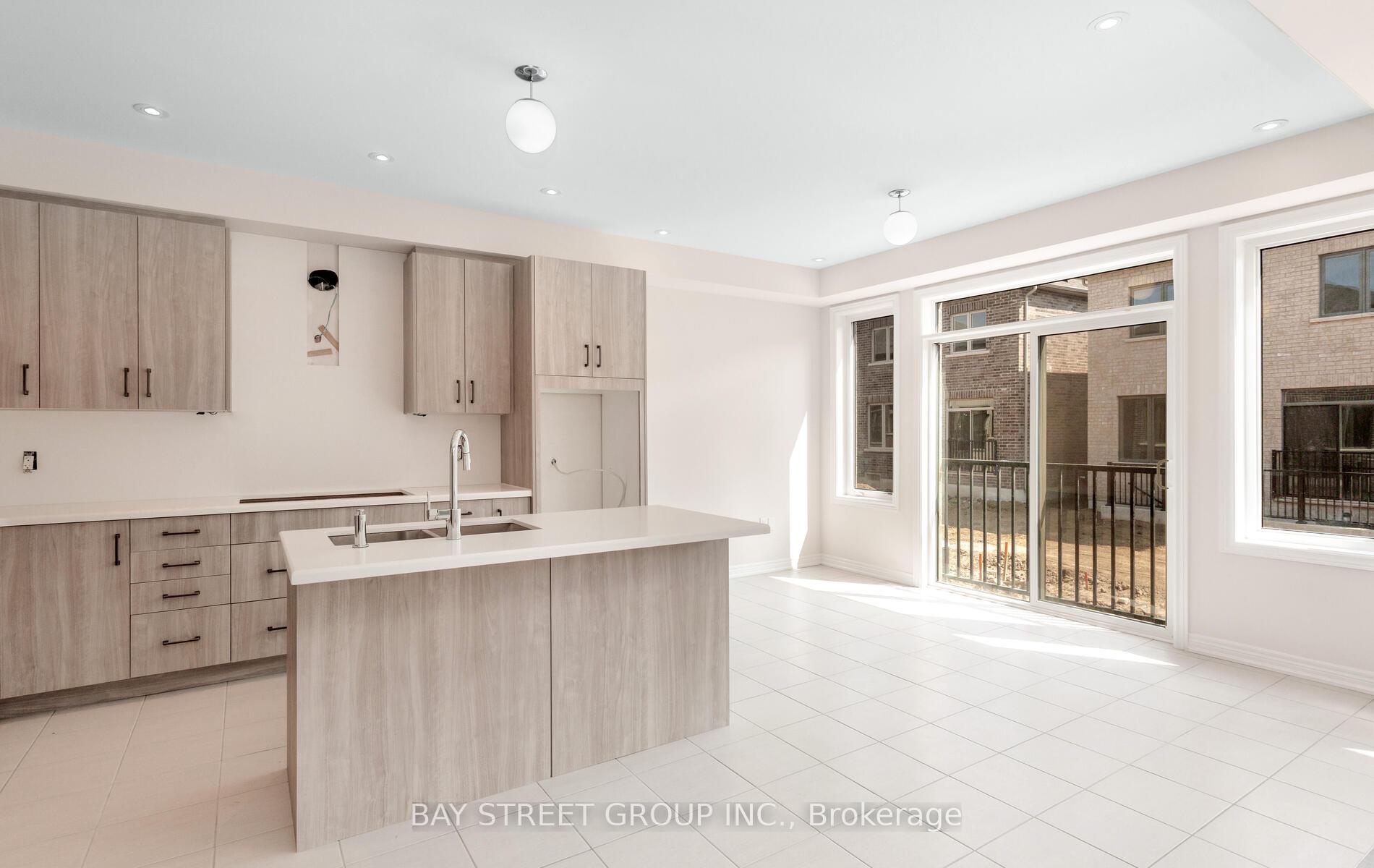 Photo 26 of 888 Apple Terrace, Milton, Cobban — HOMEH
