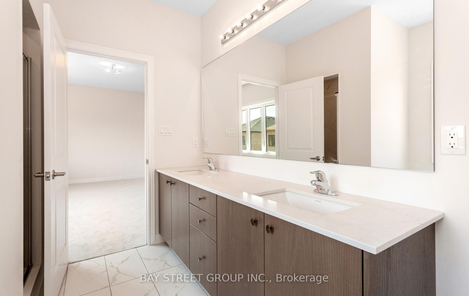 Photo 33 of 888 Apple Terrace, Milton, Cobban — HOMEH