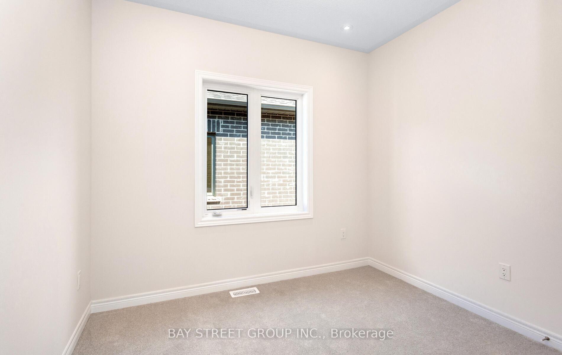 Photo 23 of 888 Apple Terrace, Milton, Cobban — HOMEH