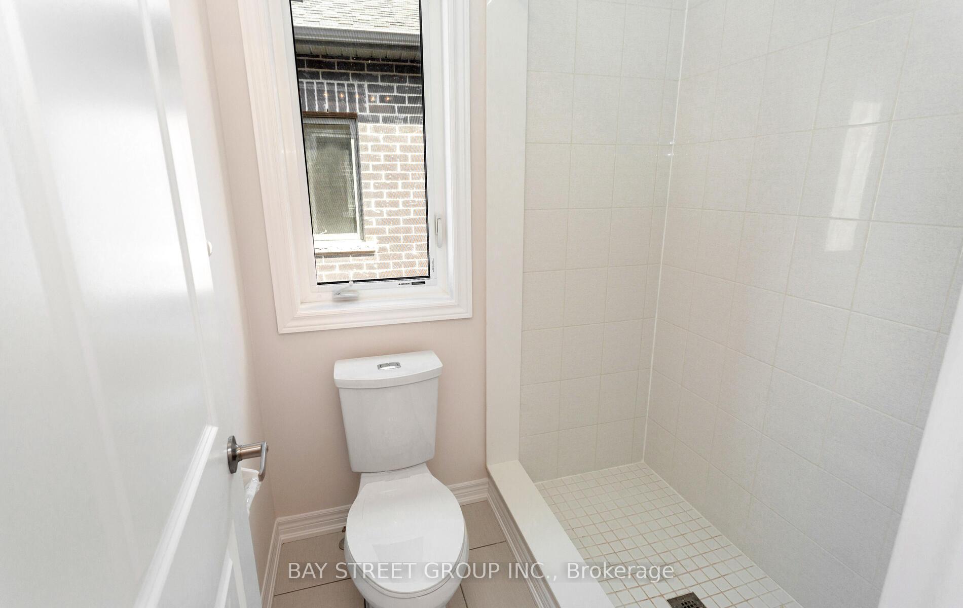 Photo 15 of 888 Apple Terrace, Milton, Cobban — HOMEH