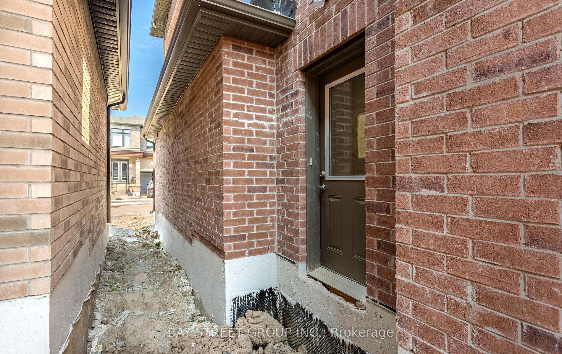 Photo 29 of 888 Apple Terrace, Milton, Cobban — HOMEH