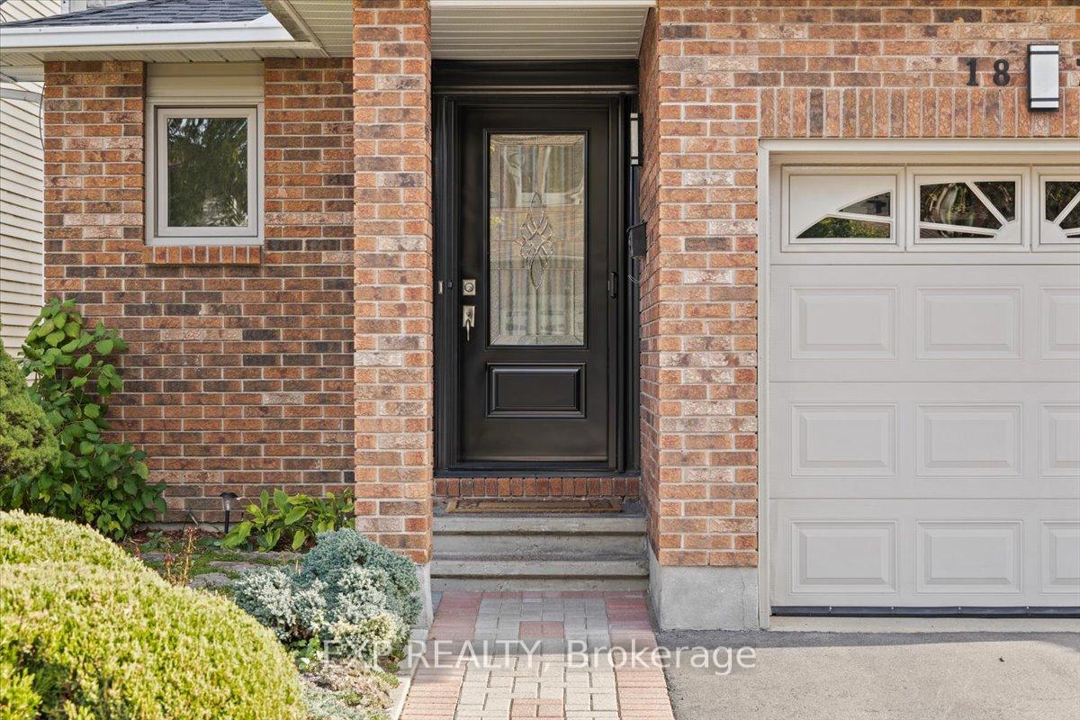 Photo 6 of 1871 Markwell Crescent, Ottawa, Chateauneuf — HOMEH
